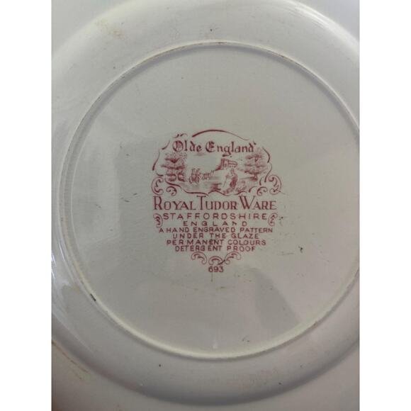 Royal Tudorware Staffordshire “Olde England” plate 10 in antique - Picture 2 of 3